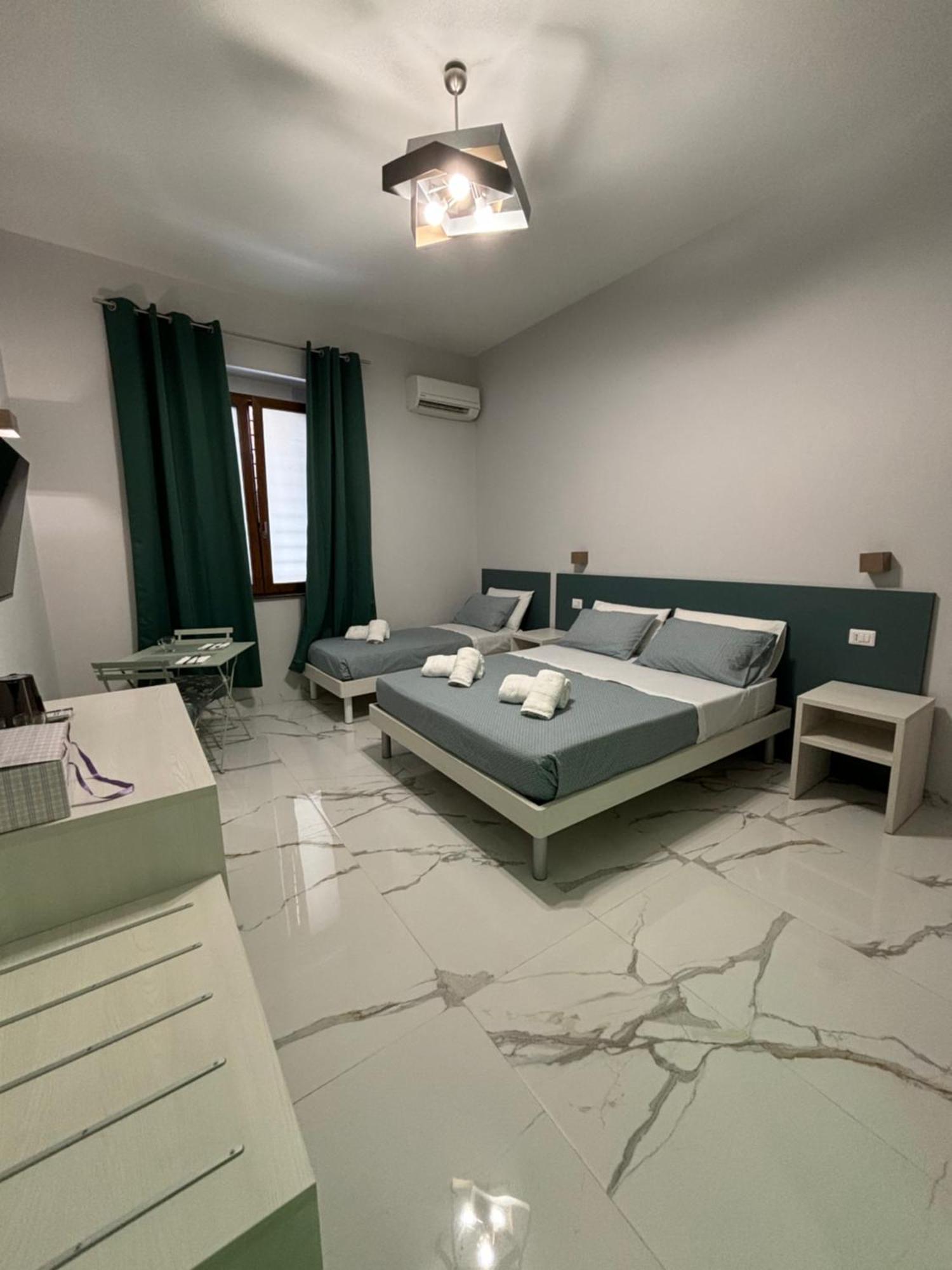 B&B Cadifra Portapiccola Napels Buitenkant foto